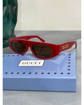 Солнцезащитные очки Gucci