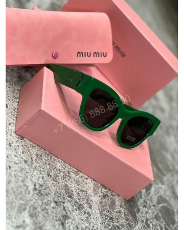 Солнцезащитные очки MIU MIU