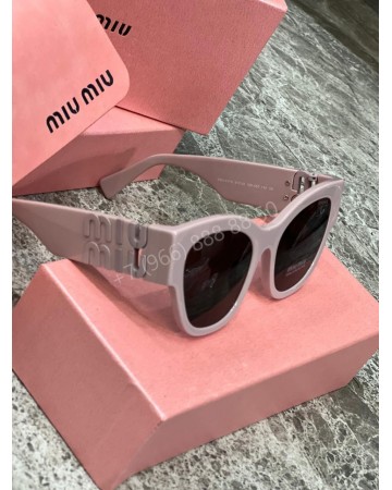 Солнцезащитные очки MIU MIU