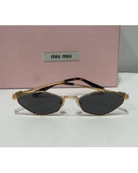 Солнцезащитные очки MIU MIU