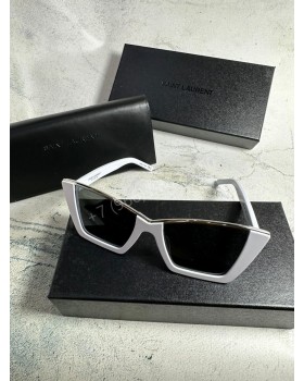 Солнцезащитные очки Yves Saint Laurent