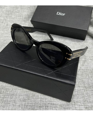 Солнцезащитные очки Dior