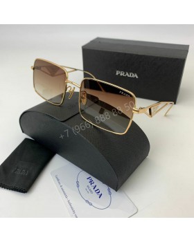Солнцезащитные очки Prada