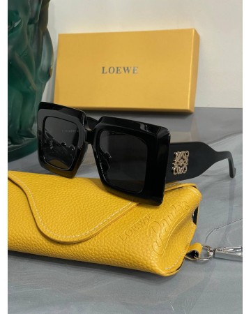 Солнцезащитные очки Loewe