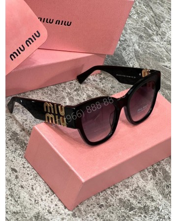 Солнцезащитные очки MIU MIU