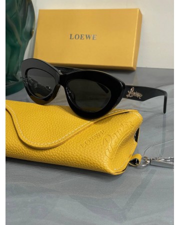 Солнцезащитные очки Loewe