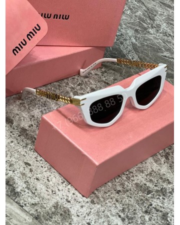 Солнцезащитные очки MIU MIU