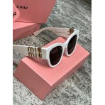 Солнцезащитные очки MIU MIU