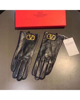 Перчатки Valentino
