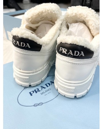 Кеды Prada с мехом