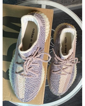 Кроссовки Yeezy