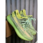 Кроссовки Yeezy