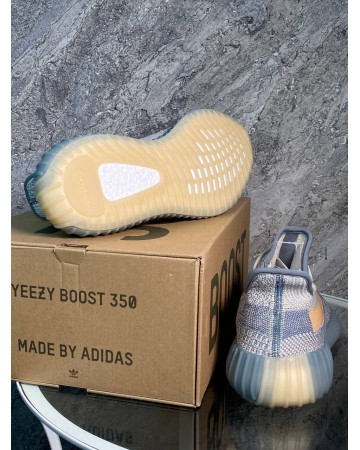 Кроссовки Yeezy