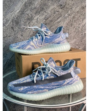 Кроссовки Yeezy