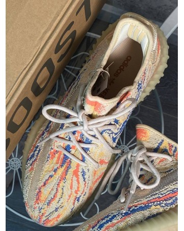 Кроссовки Yeezy