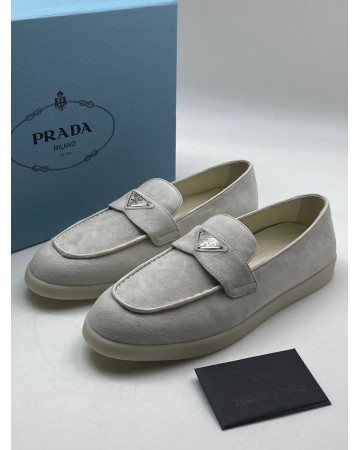 Лоферы Prada