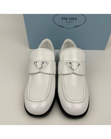 Лоферы Prada