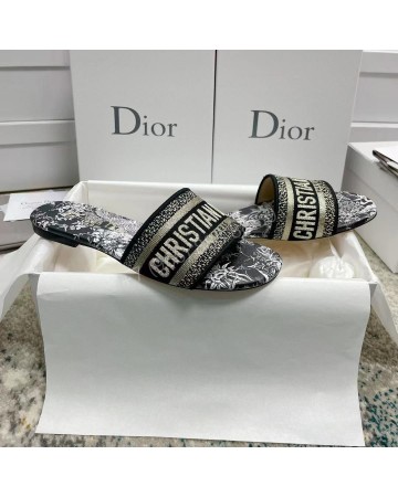 Шлепанцы Dior