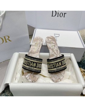 Шлепанцы Dior