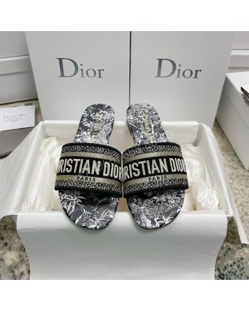 Шлепанцы Dior