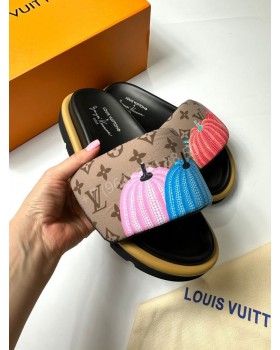 Шлепанцы Louis Vuitton