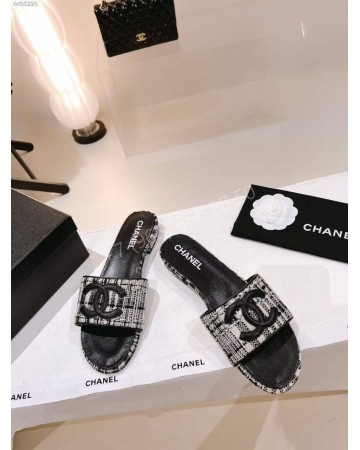 Шлепанцы CHANEL