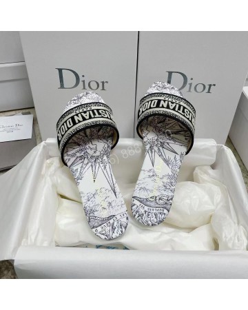 Шлепанцы Dior