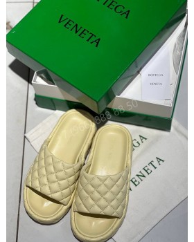 Шлепанцы Bottega Veneta