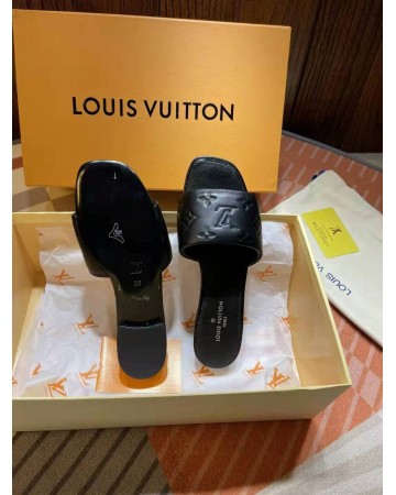 Шлепанцы Louis Vuitton