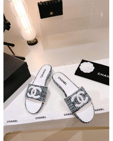 Шлепанцы CHANEL