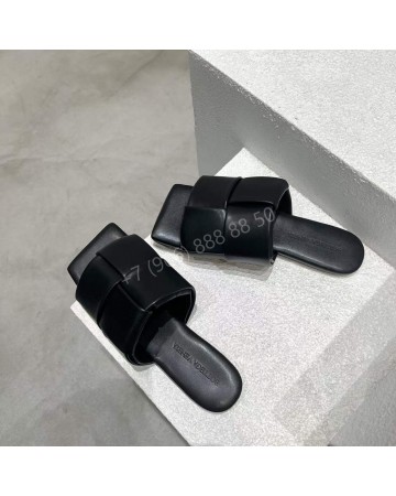 Шлепанцы Bottega Veneta