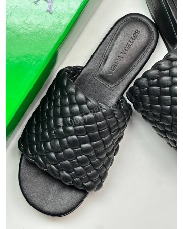 Шлепанцы Bottega Veneta