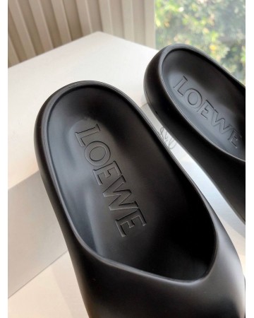 Шлепанцы Loewe