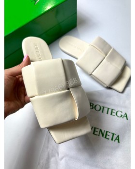 Шлепанцы Bottega Veneta