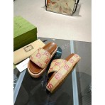 Шлепанцы Gucci