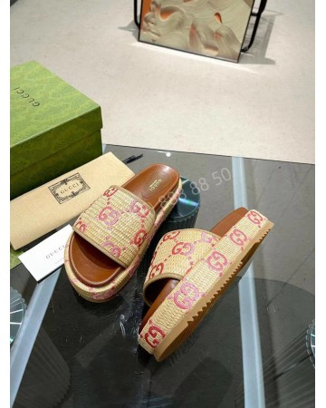 Шлепанцы Gucci