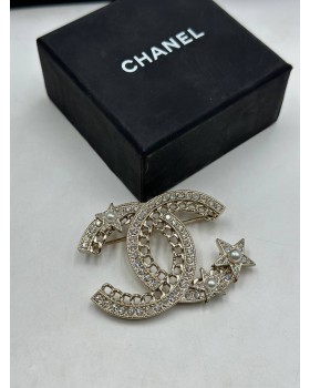 Брошь CHANEL