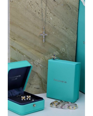 Крест Tiffany & Co.