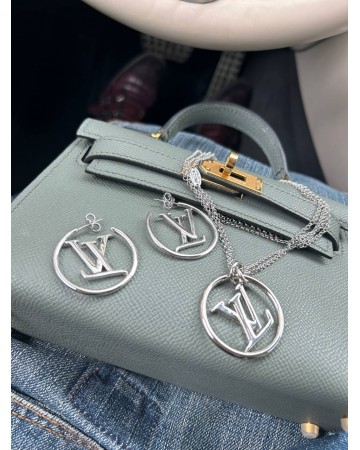 Серьги Louis Vuitton