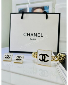 Серьги пусеты CHANEL