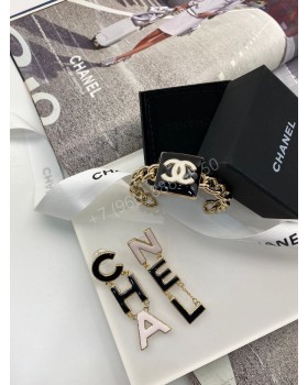 Серьги CHANEL