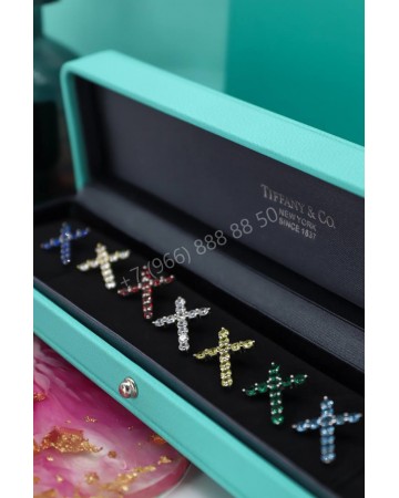 Крестик Tiffany & Co. 2 см