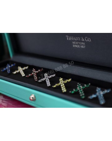 Крестик Tiffany & Co. 2 см