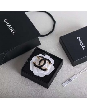 Брошь CHANEL