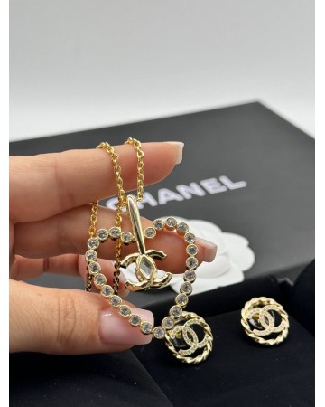 Серьги CHANEL