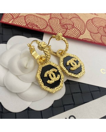 Серьги CHANEL