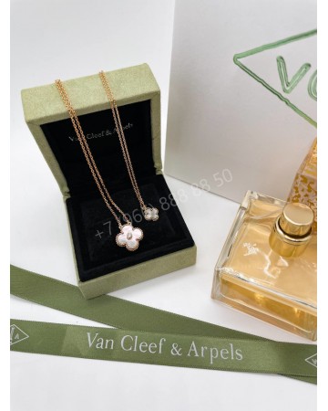 Кулон Van Cleef & Arpels на цепочке