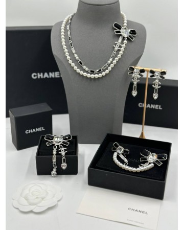 Серьги CHANEL