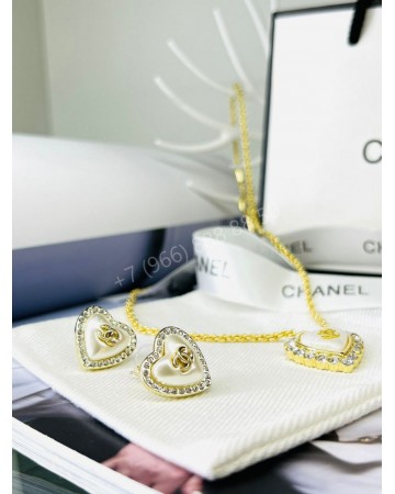 Колье CHANEL