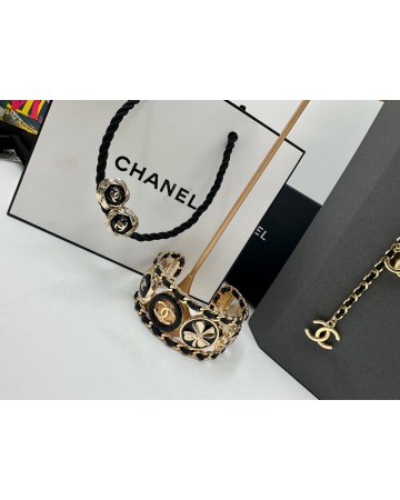 Серьги CHANEL